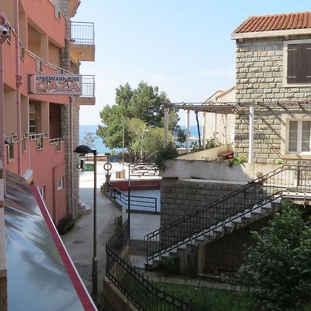 Oaza Hotel Petrovac Bagian luar foto