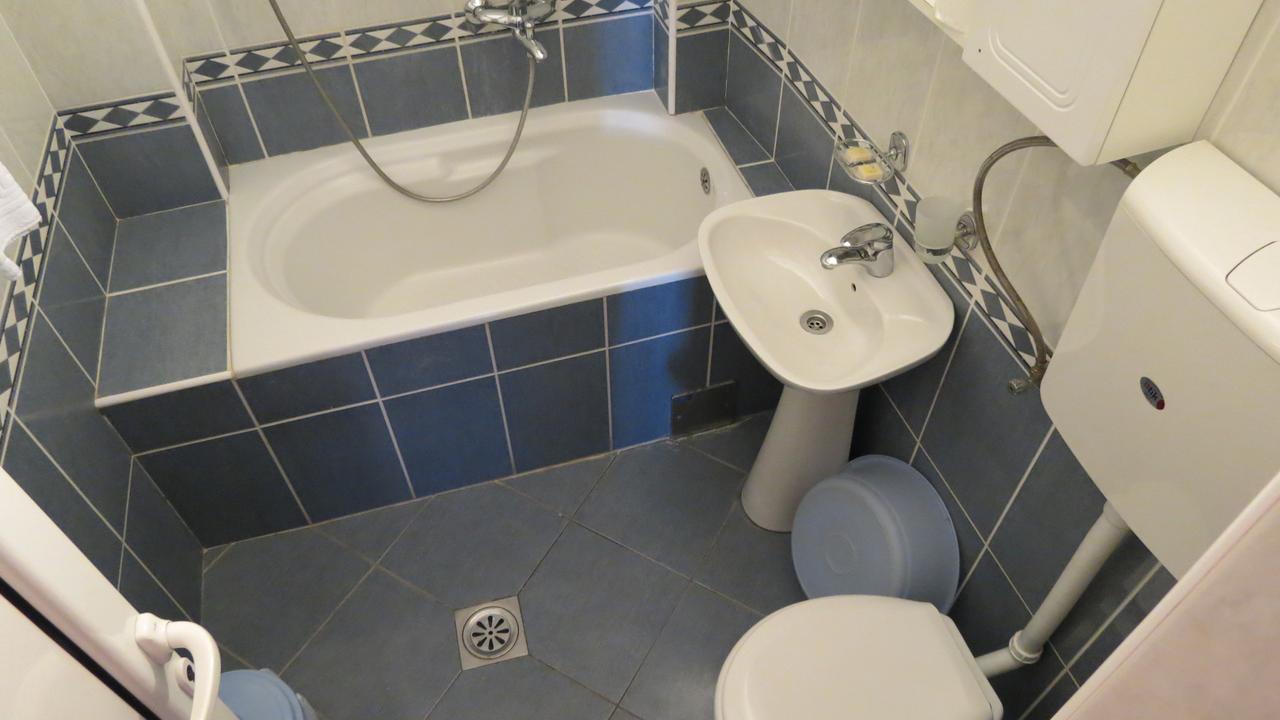 Oaza Hotel Petrovac Bagian luar foto