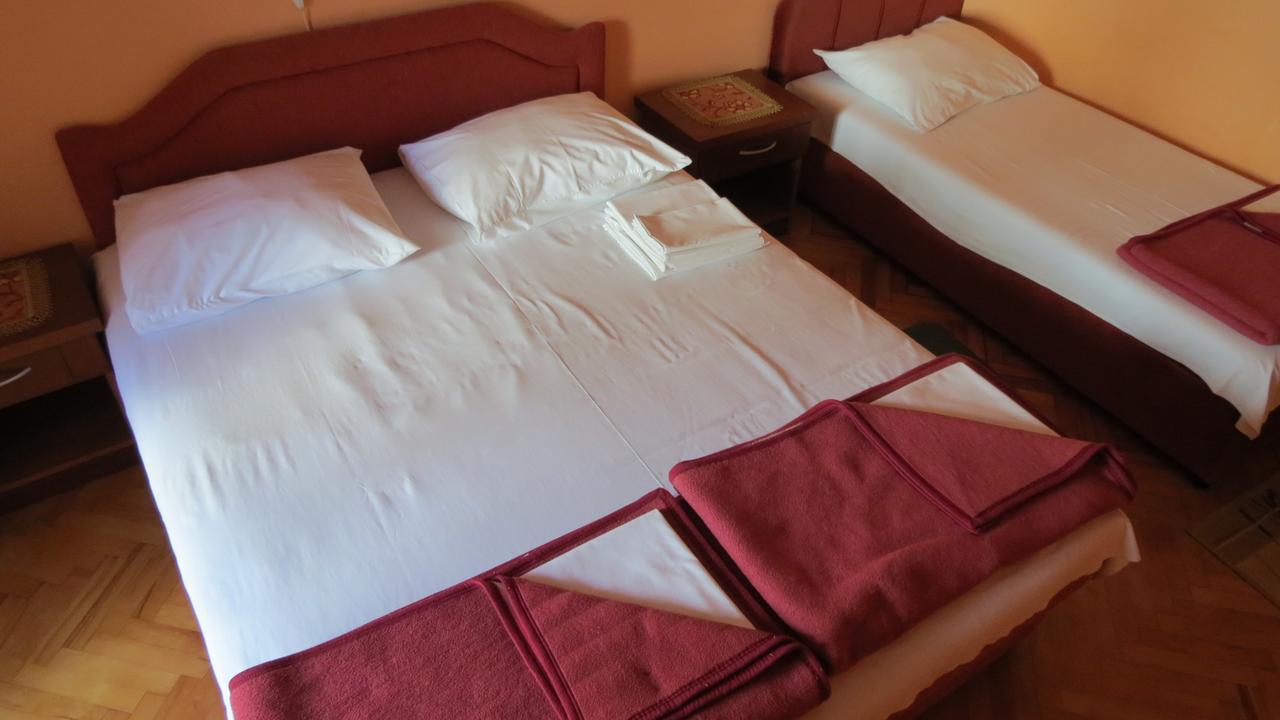 Oaza Hotel Petrovac Bagian luar foto